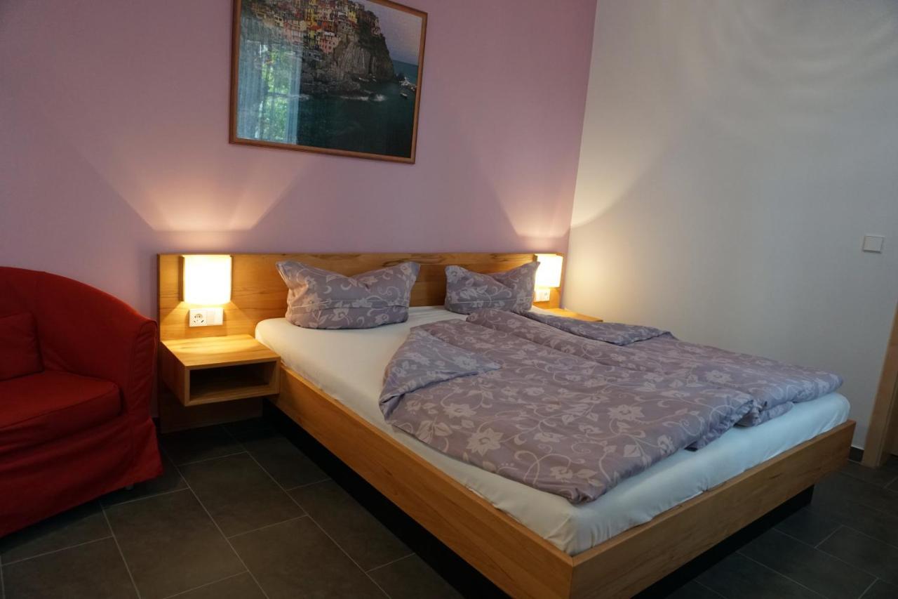 Hotel - Ristorante La Grotta Speyer Bagian luar foto